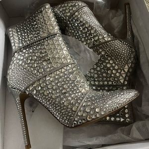 Steve Madden rhinestone heels. Size 7. Never worn.